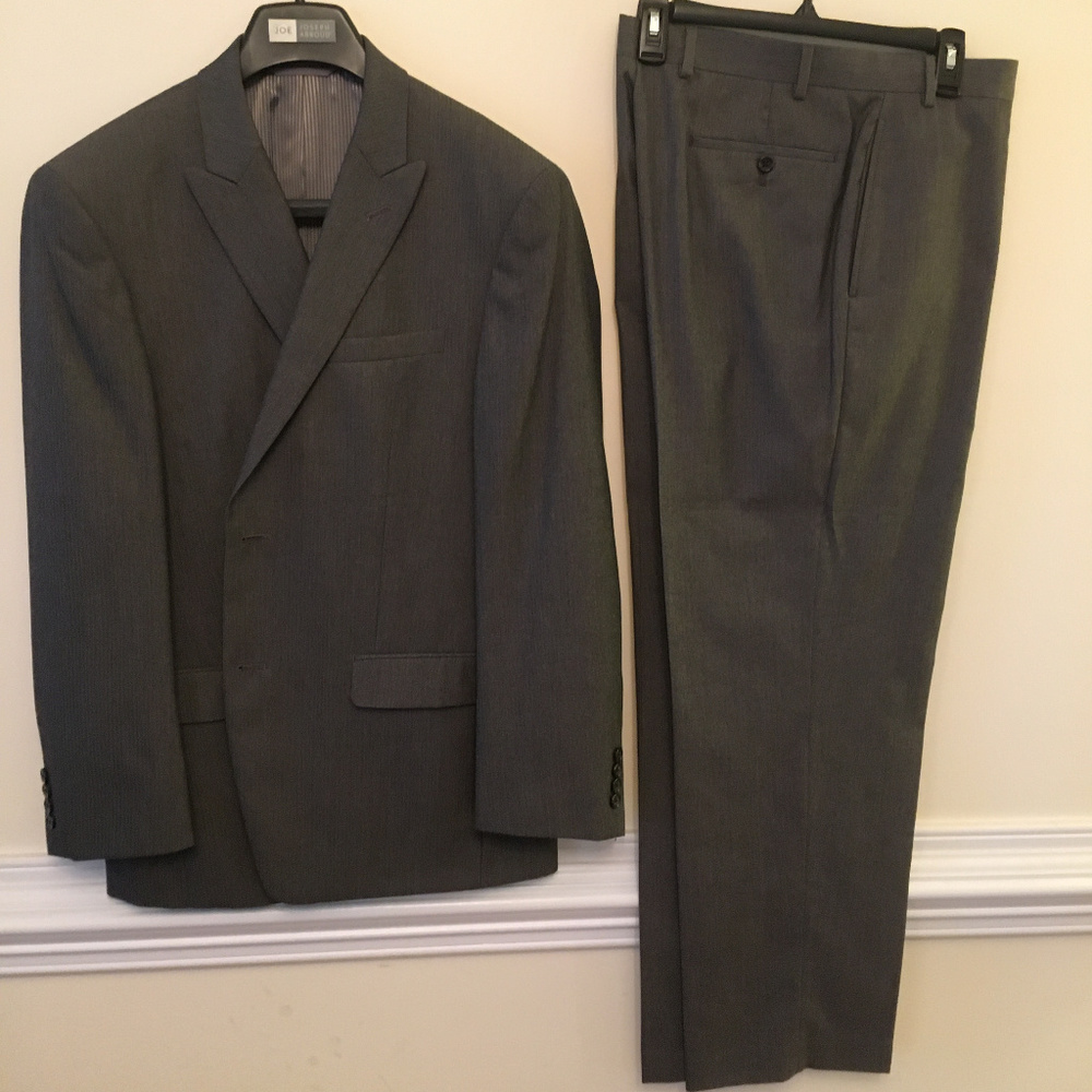 Joseph Abboud Charcoal Modern Fit Suit